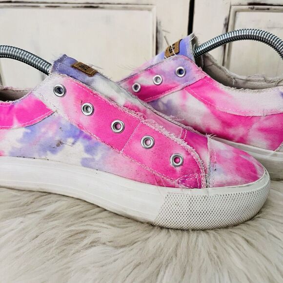 Mudd Poppy Pink & Blue Tie Dye No Lace Sneakers - Womens Size 10 - Picture 5 of 8